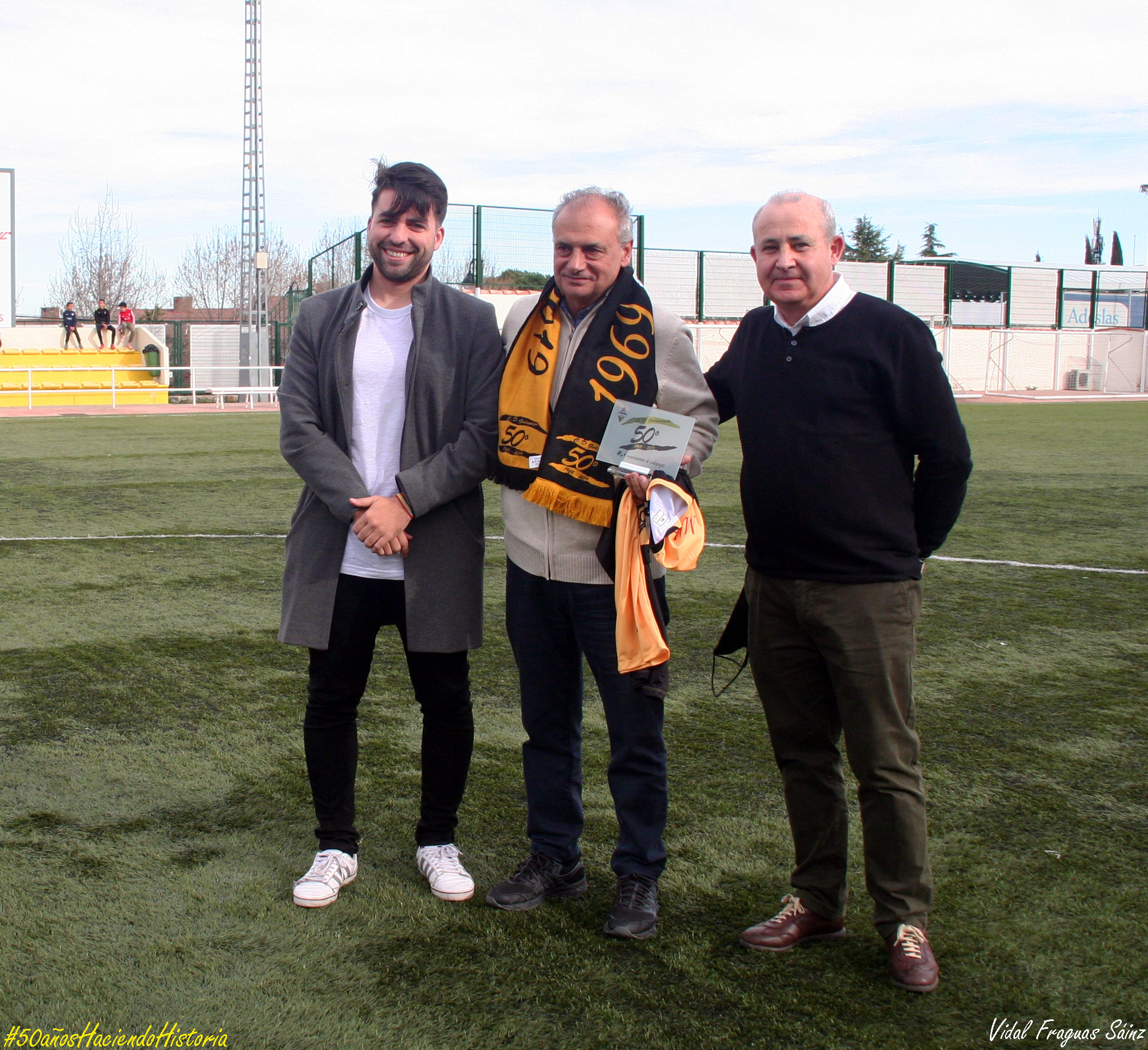 Marcelo Escudero, junto al presidente del club y el concejal de Deportes